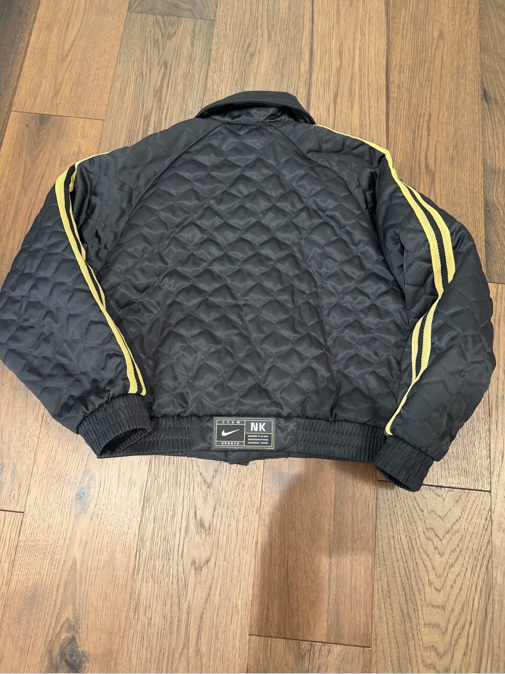 Nike Team Sports Women's Quilted Bomber Jacket - Black/Yellow - Size Medium - Picture 4 of 7